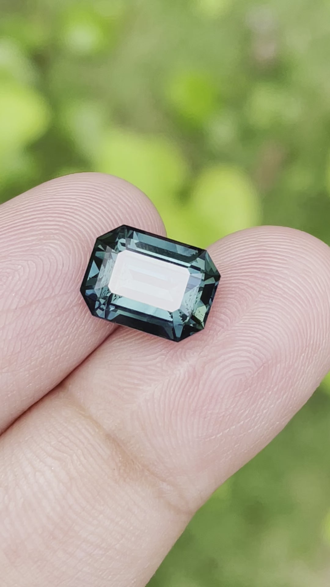 Teal Sapphire 5.10 CT